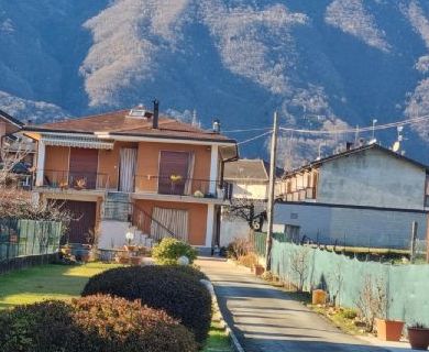 casa con giardino