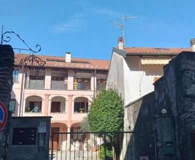 Bilocale con portico